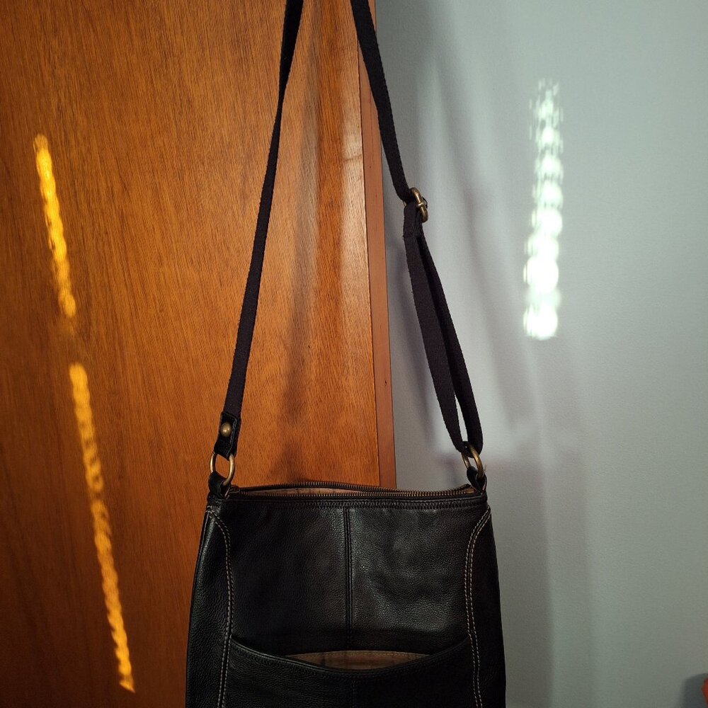 The Sak Black Leather Crossbody Purse